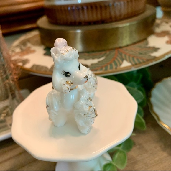vintage white porcelain poodle~ trinket ~dogs~farmhouse~ Collectibles~pets - Picture 2 of 6